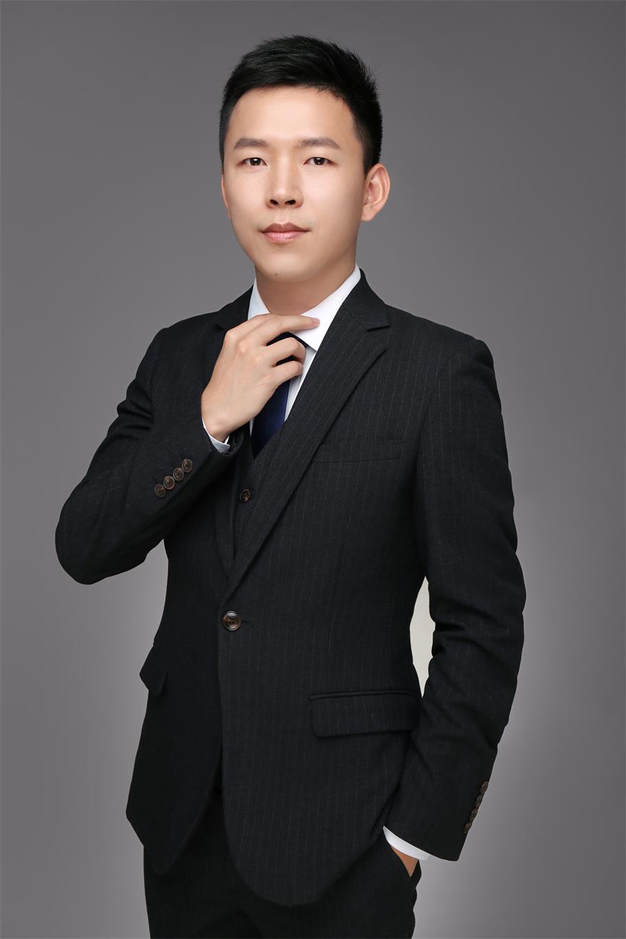 李育诚 创始人 & 执行董事